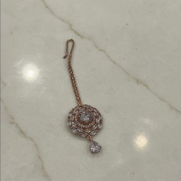 Elegant Gold and Silver Crystal Earrings + Matching Bhindi, Jhumkha, - Picture 6 of 6